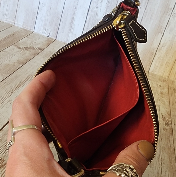 Dooney & Bourke Women's Quilted Monogram Logo Purse wristlet Black Tan Small - Picture 3 of 4